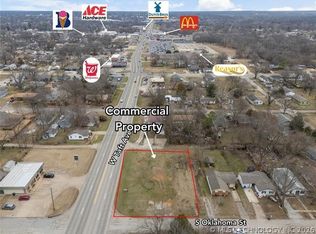 909 S Oklahoma St, Sapulpa, OK 74066