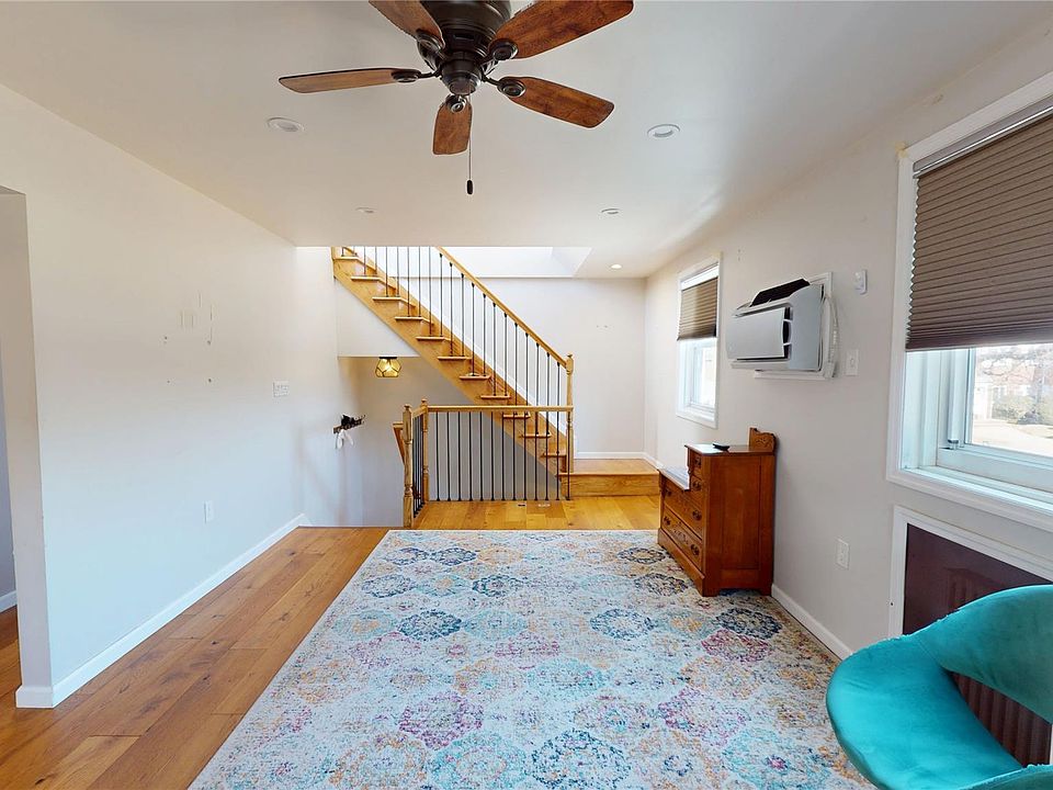 1st image of 255-09 75th Avenue #upper