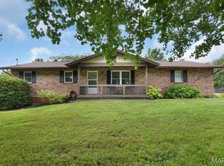 510 Olive St, New Haven, MO 63068