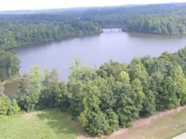 409 Twin Springs Dr, Spartanburg, SC 29301