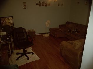 408 W Station St, Mount Olive, NC 28365