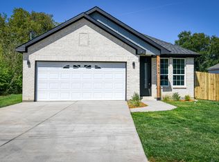 1904 S Sam Houston Rd, Mesquite, TX 75149