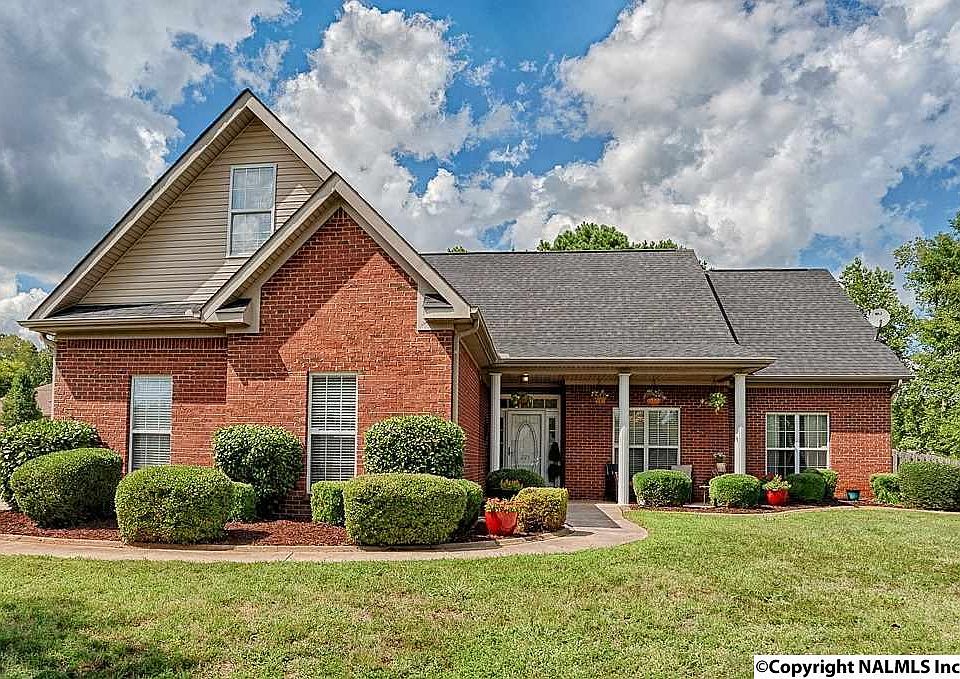 1st image of 225 Turtle Creek Dr