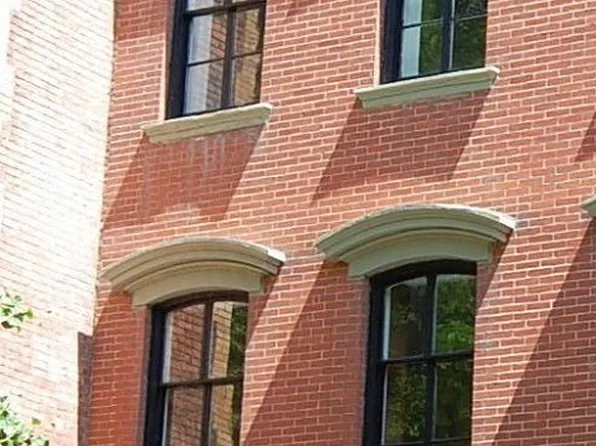 123 E. 10th Street image 1 of 1