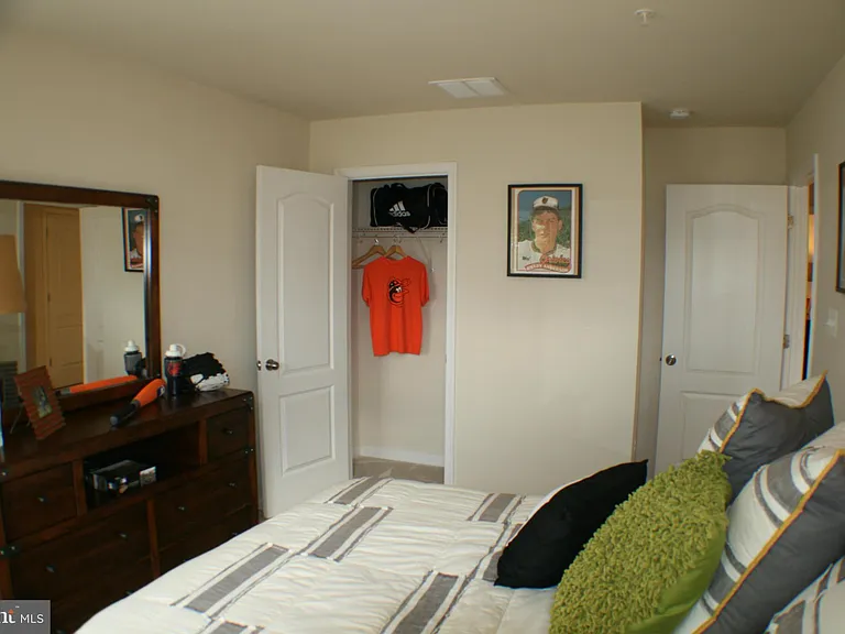 1610 Sun High Ter — Photo 18