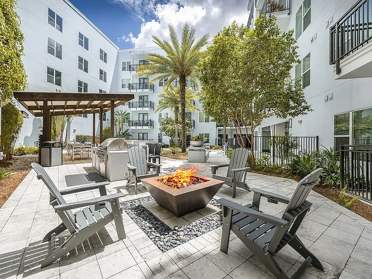 Society Westshore Apartments — Photo 20