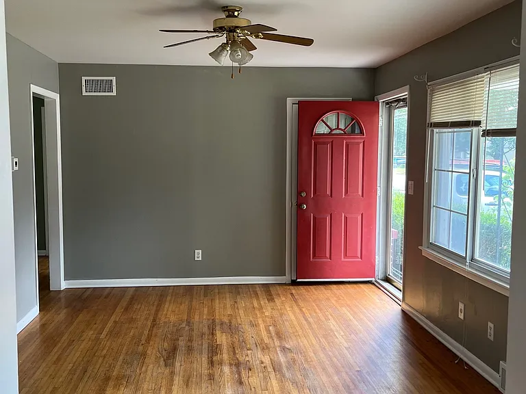 1645 S Birch Ave — Photo 4
