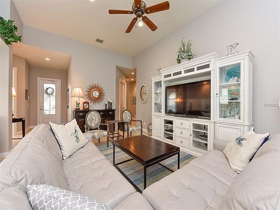 4th image of 5782 Benevento Dr