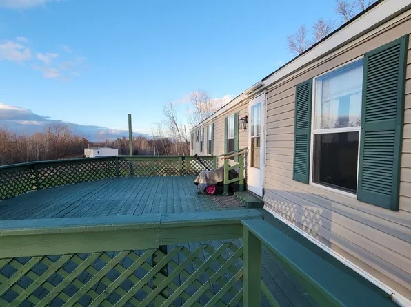 1096 Duck Pond Road, Barton, VT 05822