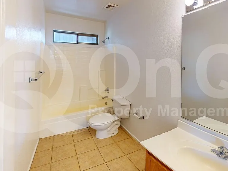 3915 E Kent Ave — Photo 17