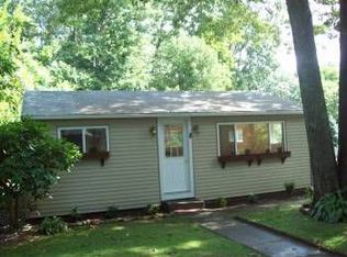 8 Cherry St, Lakeville, MA 02347