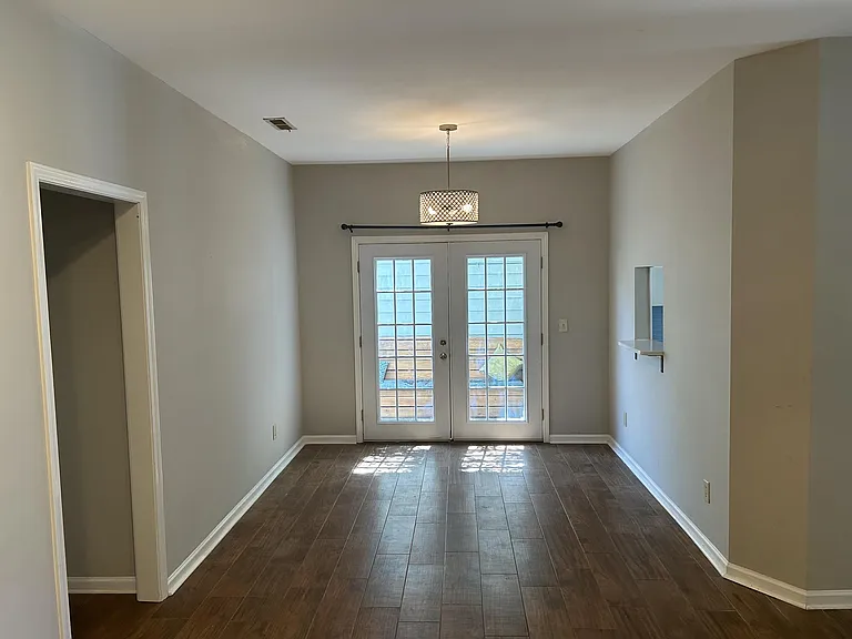 105 Brownsridge Ln #1 — Photo 5