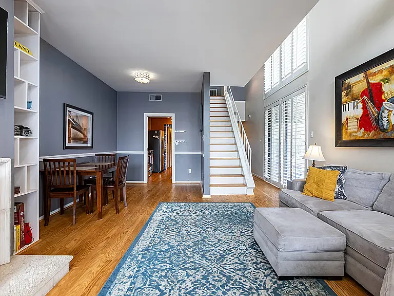 606 W Lynn St #5 — Photo 6