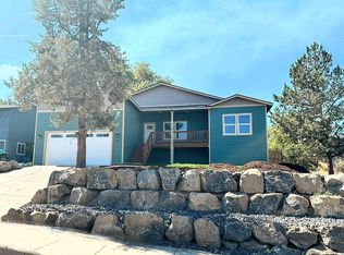 400 SE 8th St, Madras, OR 97741