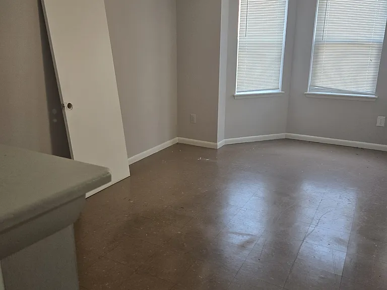 3609 N 21st St — Photo 4