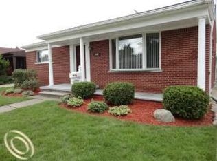 5843 Amboy St, Dearborn Heights, MI 48127