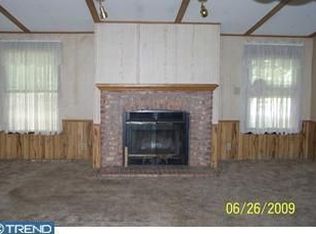 6101 Forge Dr, Morrisville, PA 19067