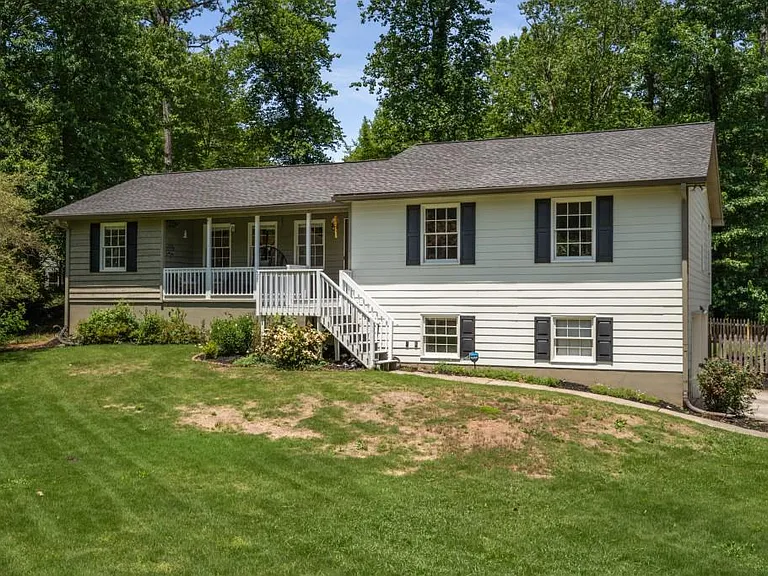 2795 Bentwood Dr — Photo 33