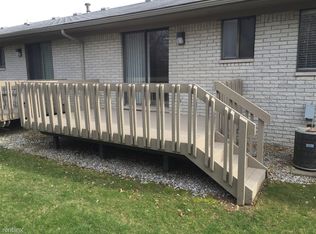 432 Hillcrest Ct #1, Oxford, MI 48371