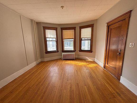 2nd image of 921 Park Ave #11285748