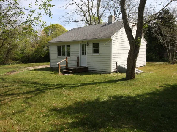 1344 Massasoit Rd, Eastham, MA 02642