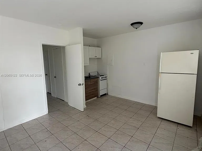 1861 NW 49th St — Photo 8