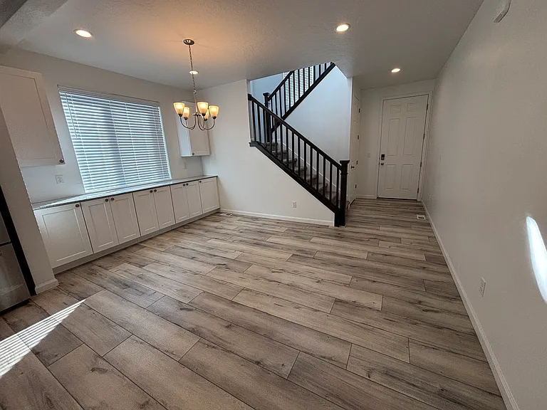 2042 N Elderberry Dr — Photo 12