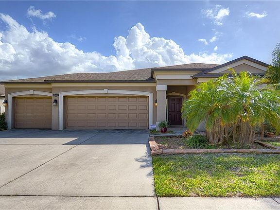 3rd image of 11403 Sand Stone Rock Dr