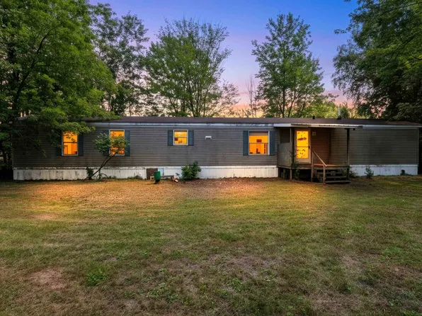 W2885 Spitzmacher Rd, Peshtigo, WI 54157