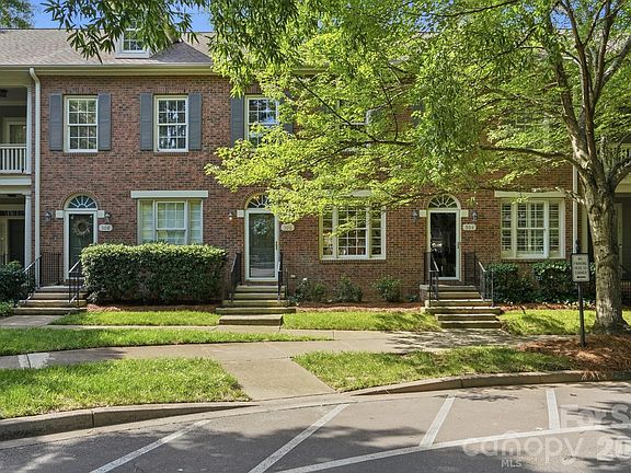 2nd image of 306 Elis Way