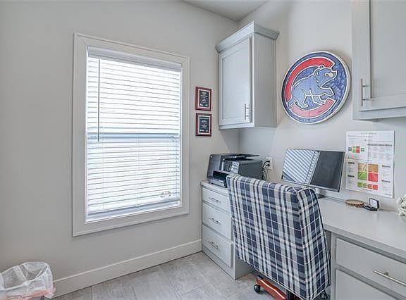 5th image of 5907 Belmont Dr