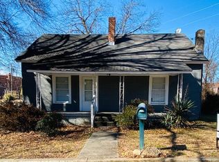 1 Gallivan St, Greer, SC 29650