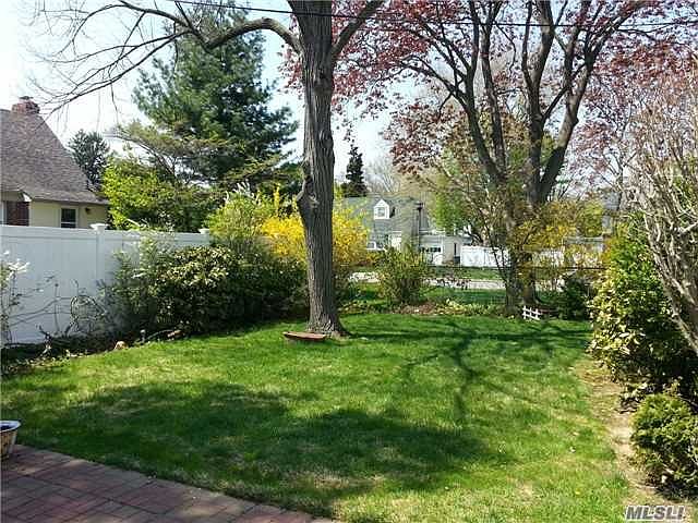 1st image of 1580 Wales Ave