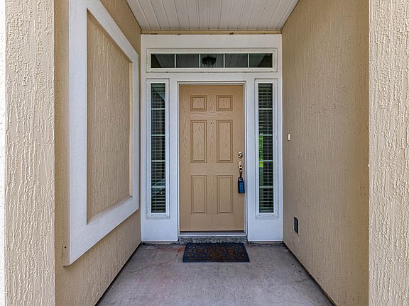 5th image of 277 Richmond Dr