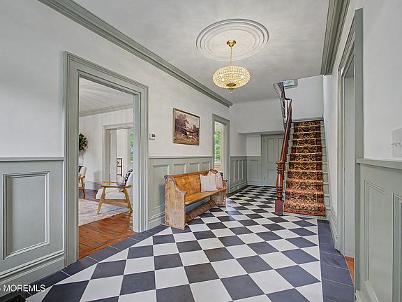 5th image of 62 Swartzel Drive