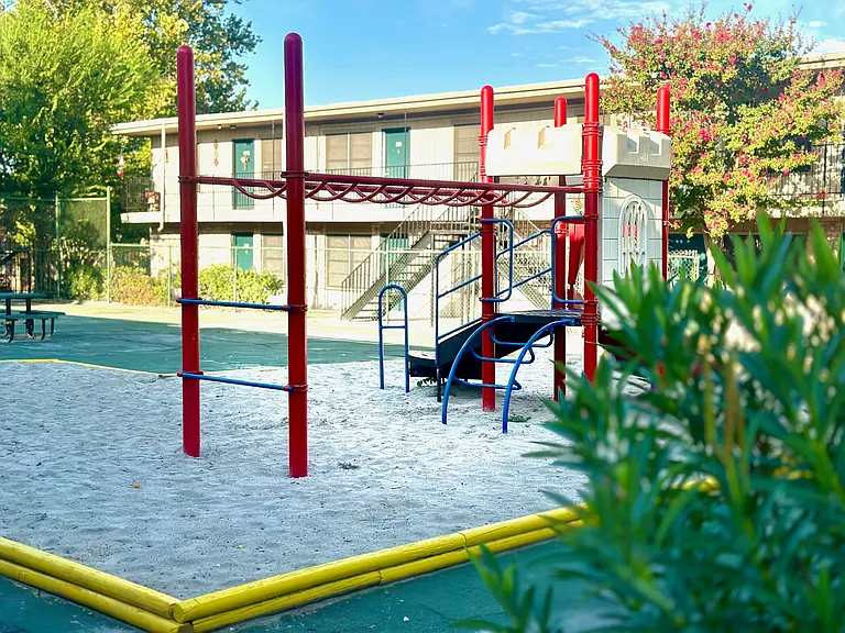 Parque De Oro Apartments — Photo 6