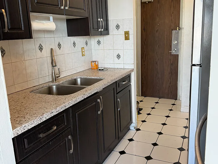 1950 Kennedy Rd #1410 — Photo 5