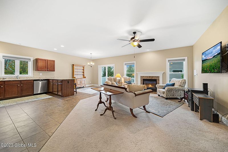 2nd image of 22 Stonebridge Drive