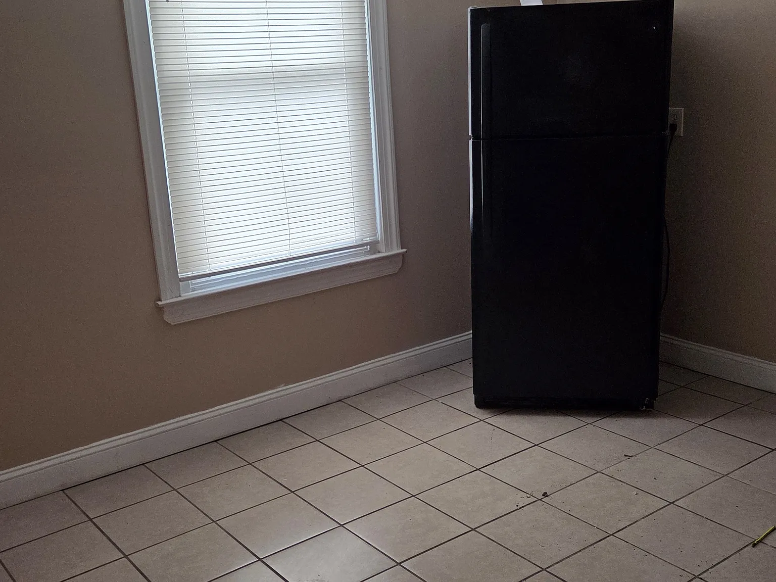 3 bed, 1060 sqft, $1,750 — Photo 4