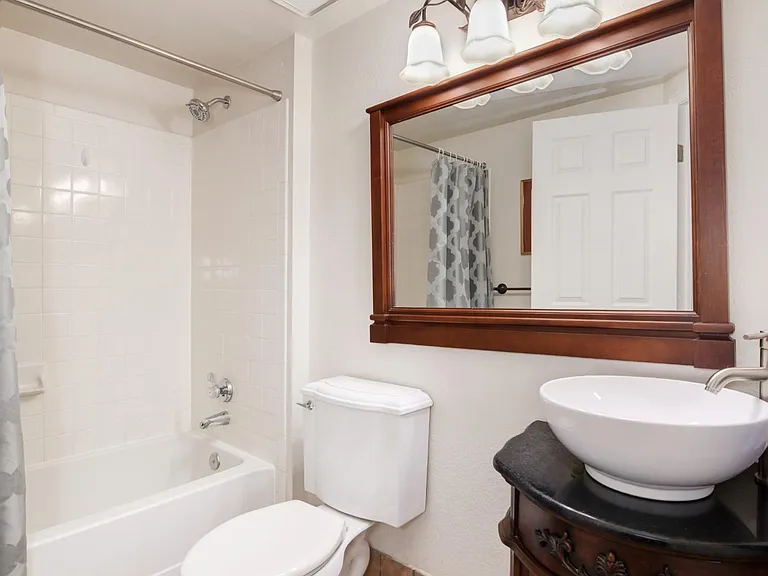 7437 Singing Hills Dr — Photo 16