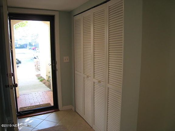 2nd image of 219 Cranes Lake Dr