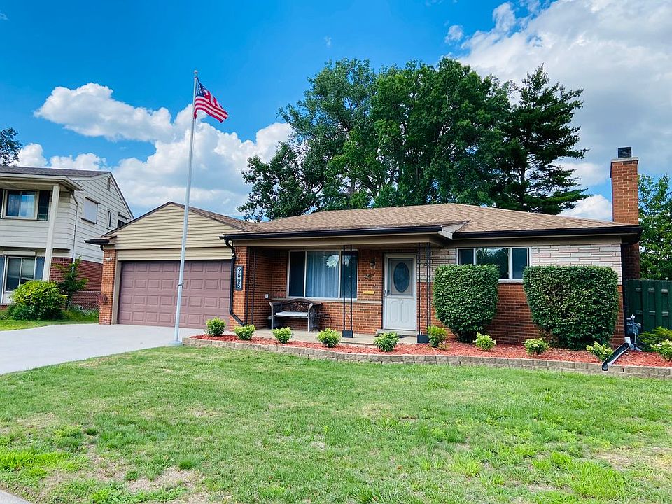 1st image of 2595 Edwin Dr
