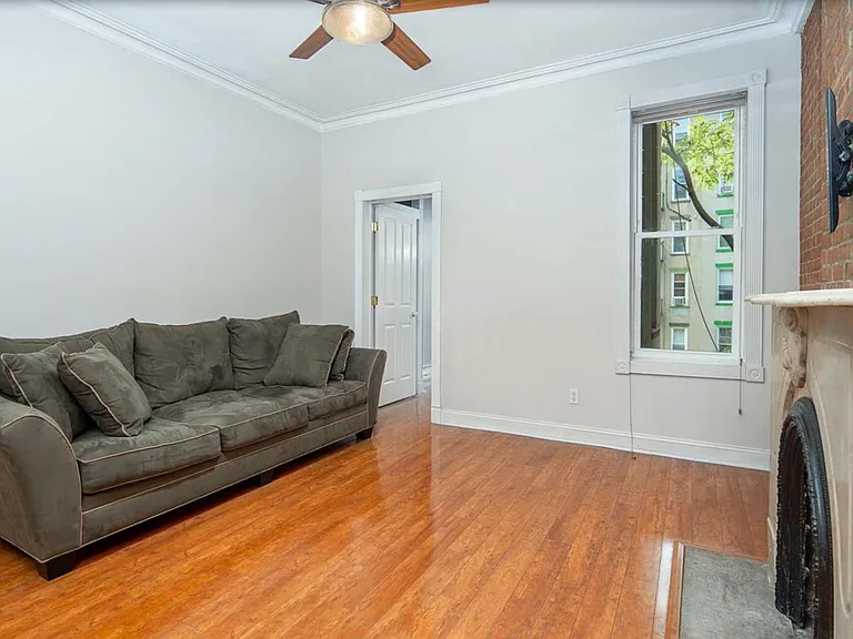 924 Garden St #2R — Photo 2