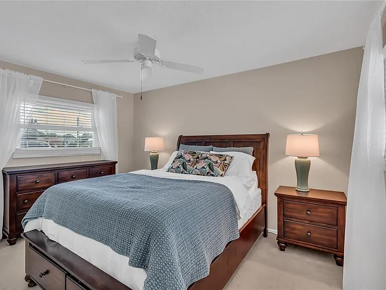 2449 Breakwater Cir — Photo 23