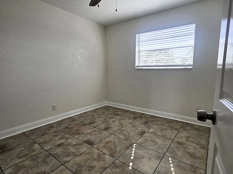 432 Auburn Dr #204 — Photo 15