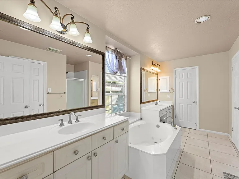 1723 Monvale Ln — Photo 15
