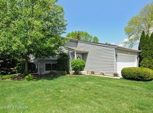 1448 Comanche Dr, Bolingbrook, IL 60490