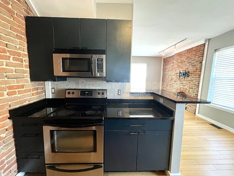 2306 Glenarm Pl #101 — Photo 8