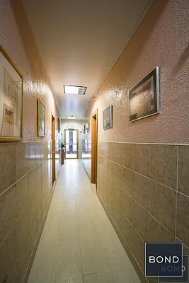 Rented by Bond New York | media 29