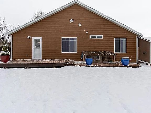 2nd image of 681 N River Rock Dr